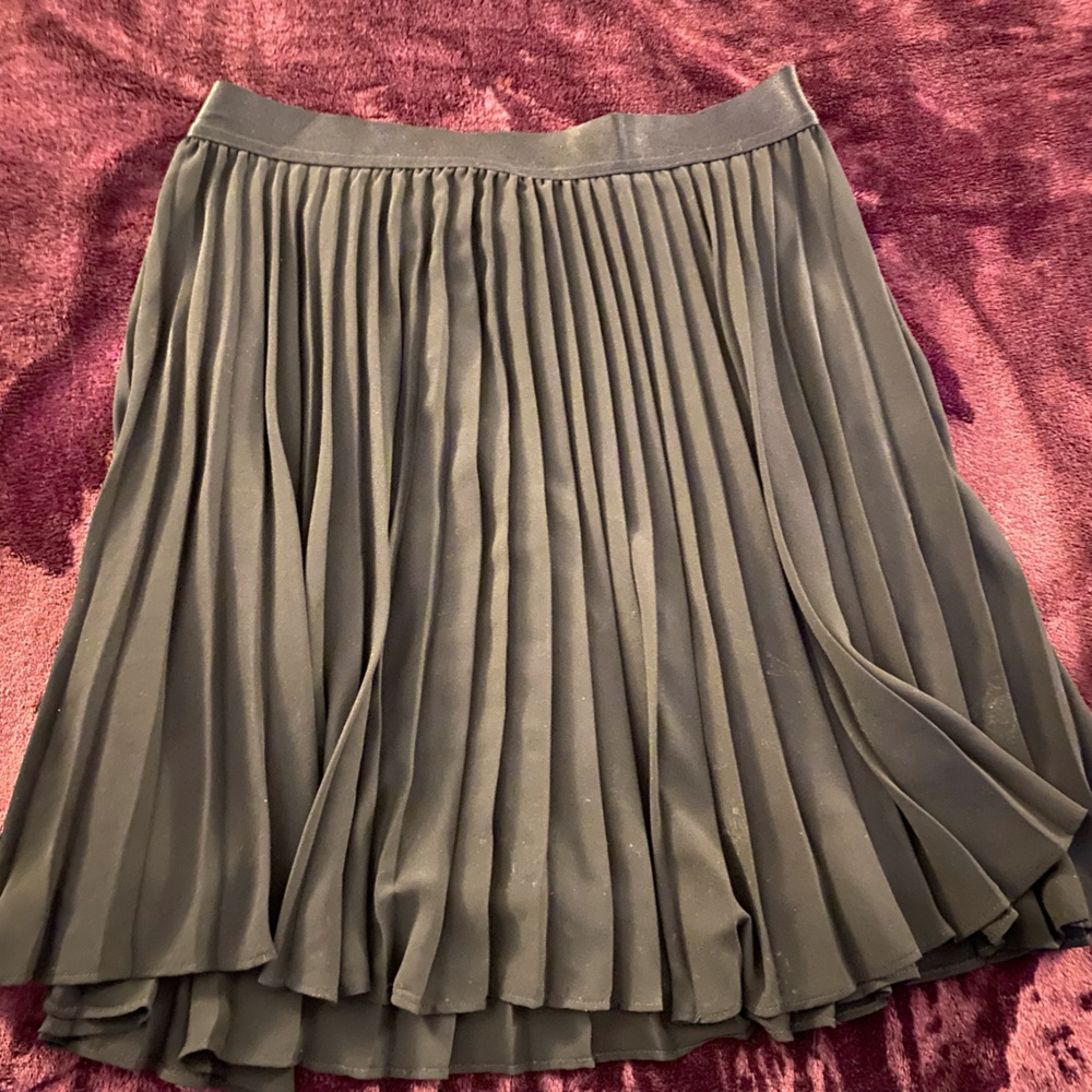 Black Express Skirt